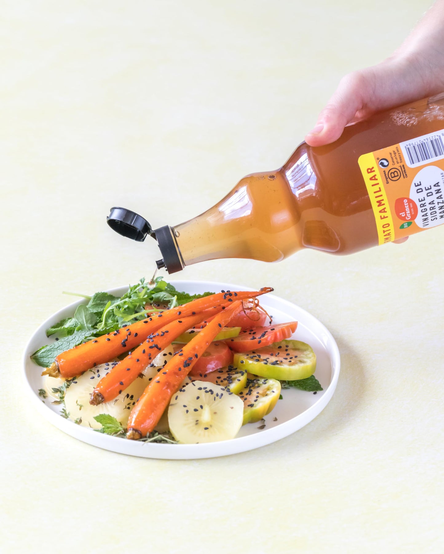 El Granero Integral - Vinagre de Sidra de Manzana - 75 cl - Ayuda al Control de Peso - Combate el Estreñimiento y la Hinchazón - Sin Filtrar ni Pasteurizar - Sin Gluten - Apto para Veganos